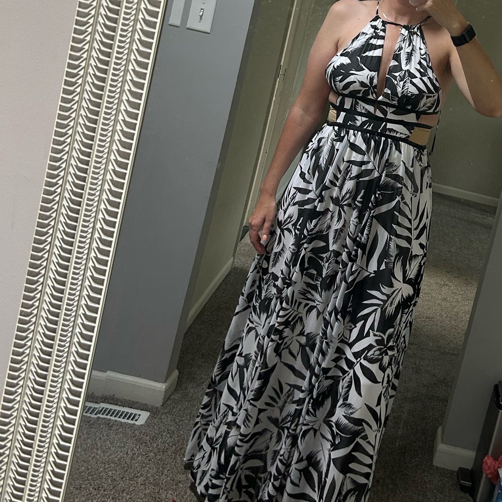 Tropical palm leaves black and white